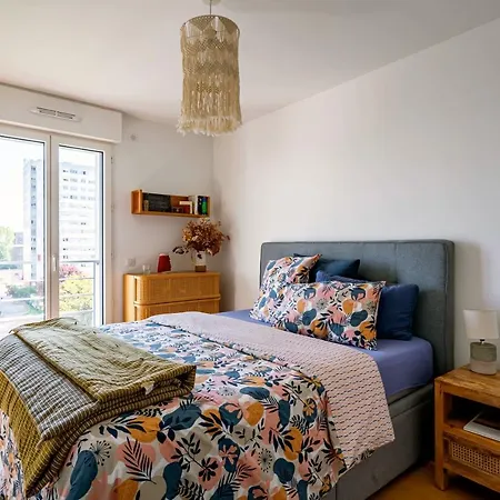 Stunning Apartment With Balcony To Visit Paris Levallois-Perret Esterno foto