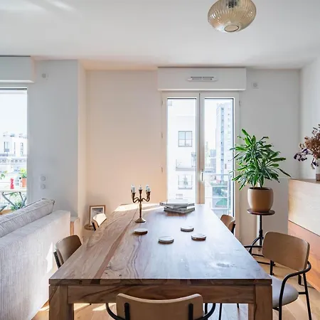 Stunning Apartment With Balcony To Visit Paris Levallois-Perret Esterno foto