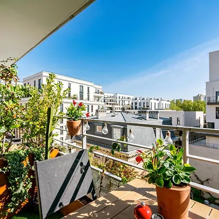 Stunning Apartment With Balcony To Visit Paris Levallois-Perret Esterno foto