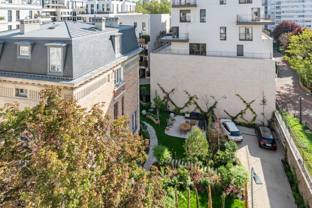 Apartment Stunning With Balcony To Visit Paris